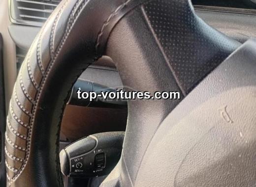 Peugeot 208 2017 — photo 8