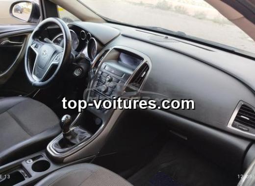 Opel Astra 2012 — photo 8