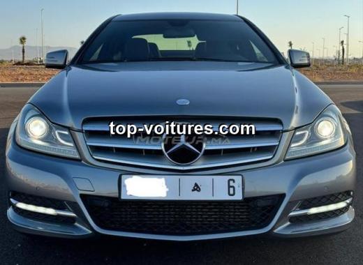 Mercedes 220 2013 — photo 2