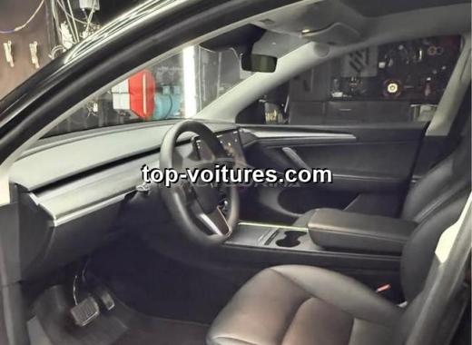 Tesla Model Y 2023 — photo 2