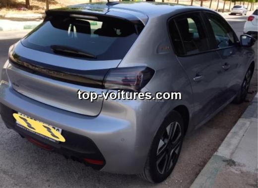 Peugeot 208 2025 — photo 3