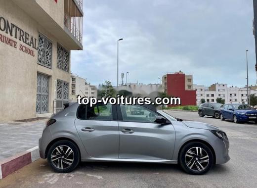 Peugeot 208 2023 — photo 4