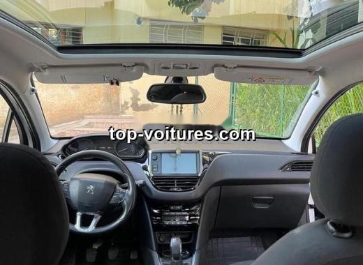 Peugeot 208 2017 — photo 2