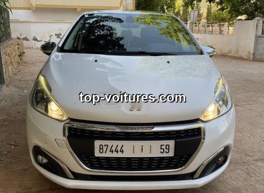 Peugeot 208 2017 — photo 4