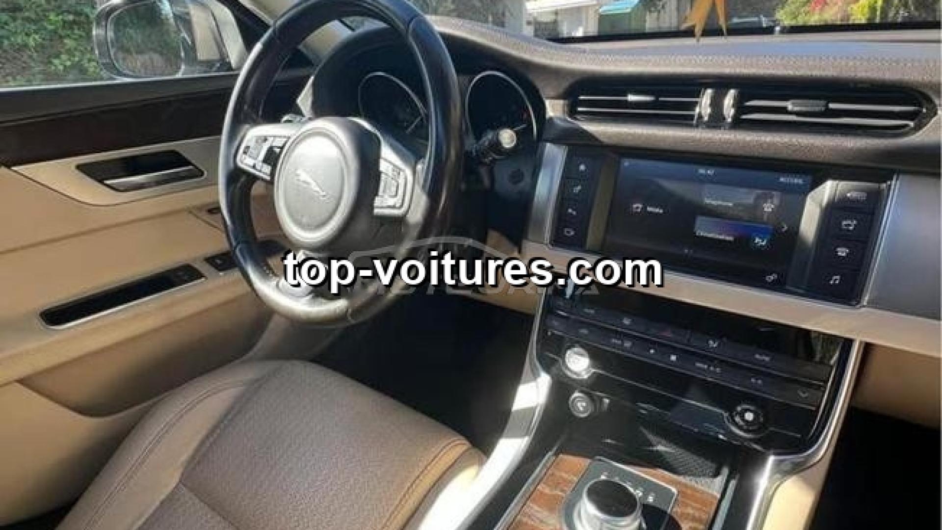 Jaguar XF