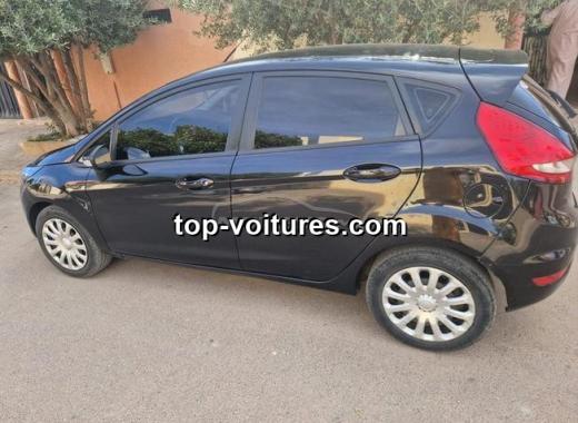 Ford Fiesta 2015 — photo 2