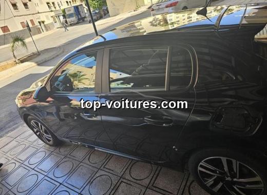 Peugeot 208 2023 — photo 4
