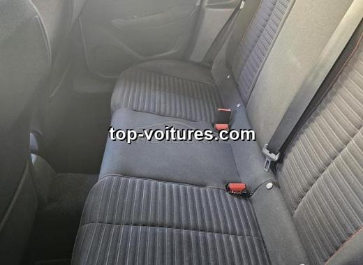 Peugeot 208 2023 — photo 8