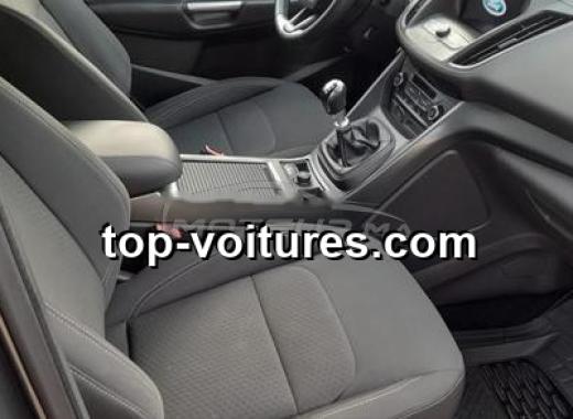 Ford Kuga 2019 — photo 8