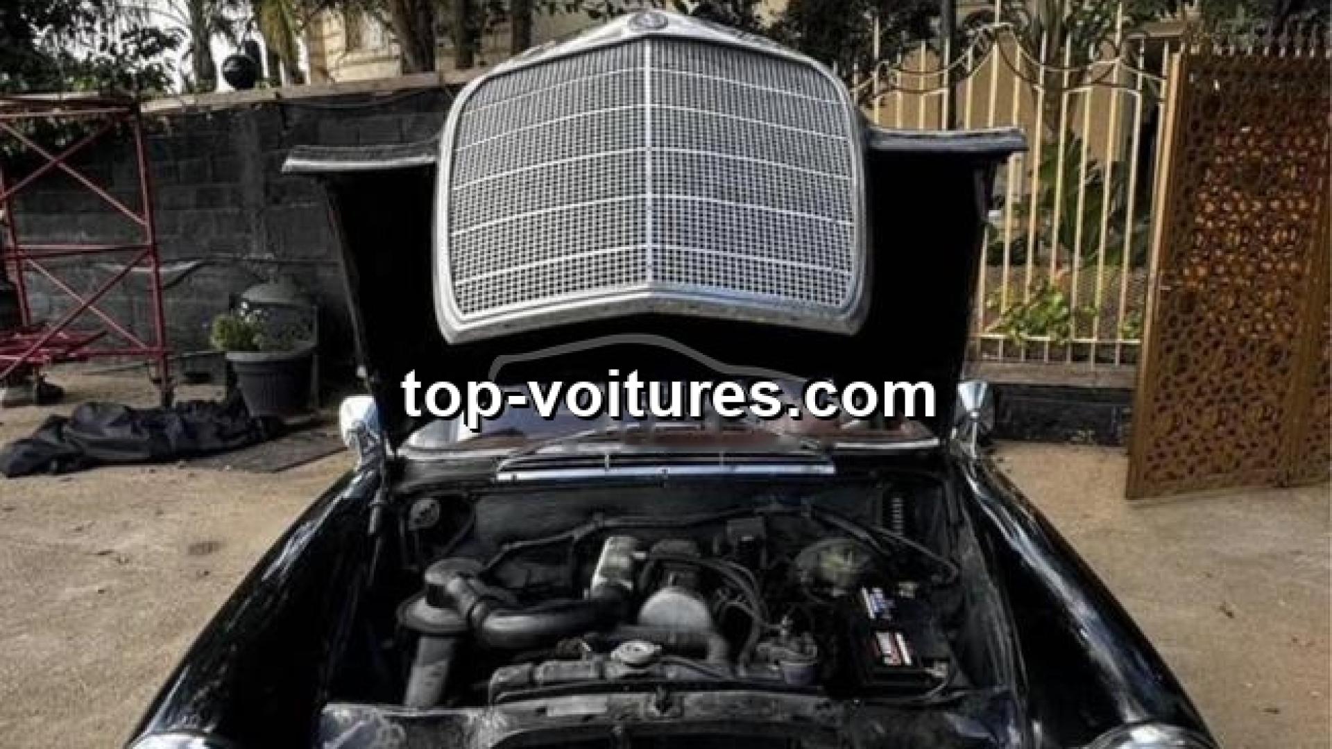 Mercedes-Benz 200