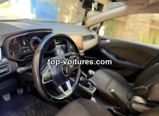Renault Clio 2023 — photo 3
