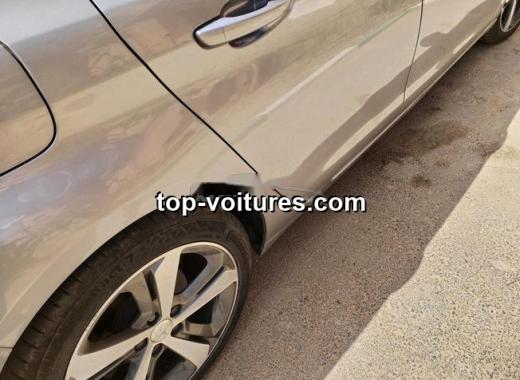Peugeot 308 2020 — photo 3