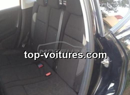 Peugeot 2008 2017 — photo 8