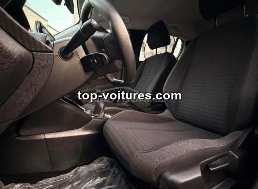 Peugeot 208 2023 — photo 7