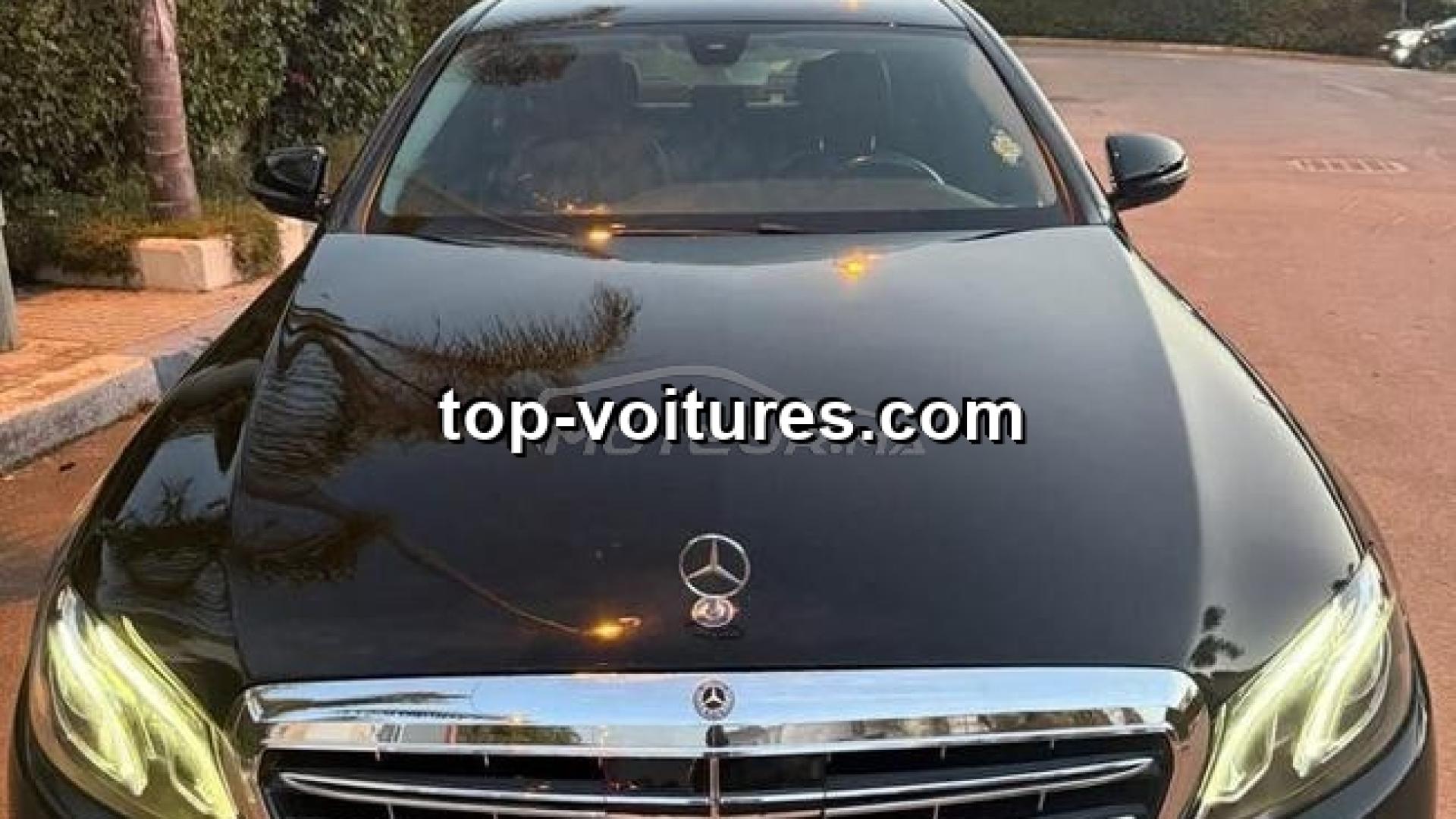 Mercedes-Benz 220