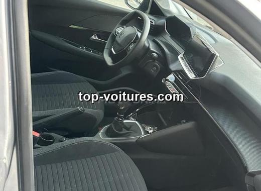 Peugeot 208 2024 — photo 5