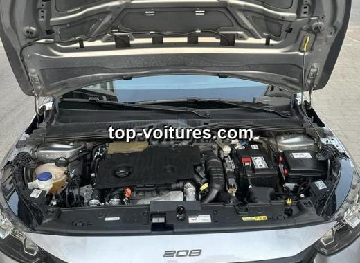Peugeot 208 2024 — photo 8