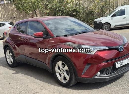 Toyota C-HR 2018 — photo 2
