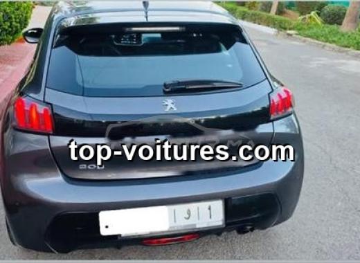 Peugeot 208 2023 — photo 6