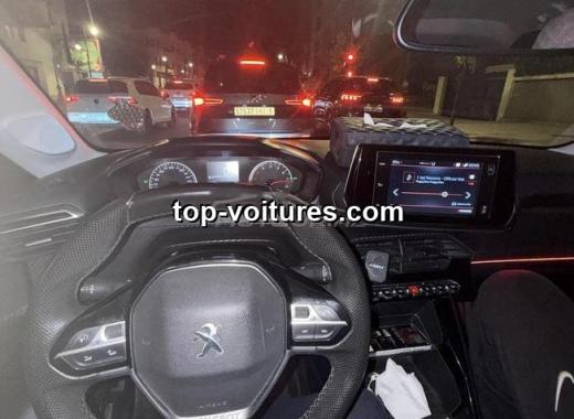 Peugeot 208 2020 — photo 4