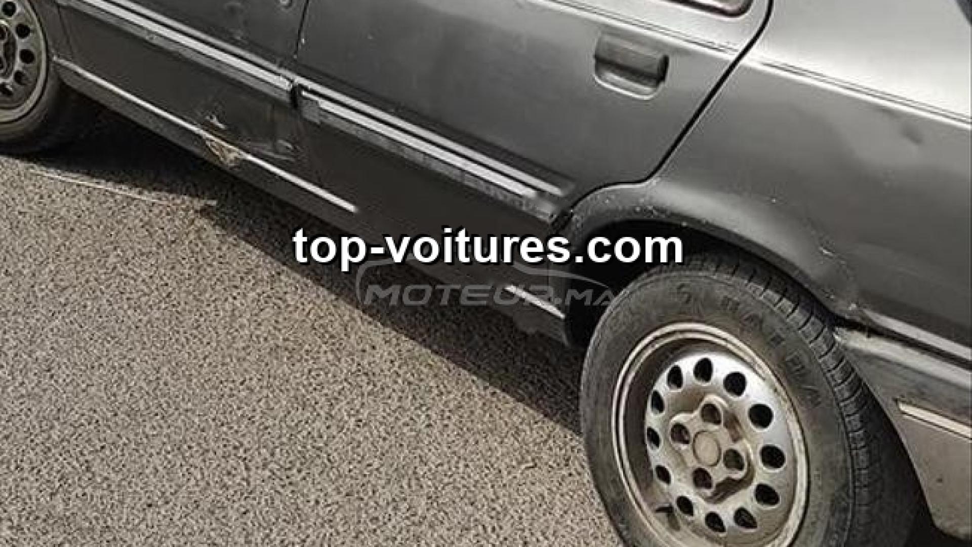 Peugeot 309