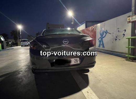 Opel Astra 2014 — photo 4