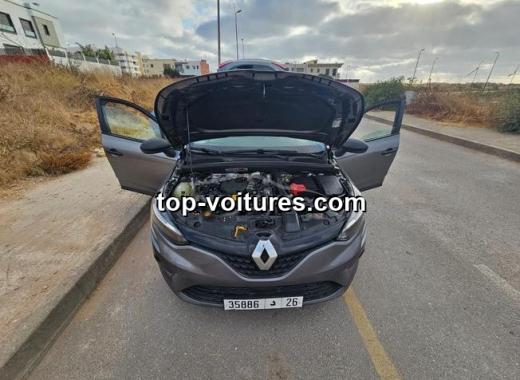 Renault Clio 2023 — photo 3