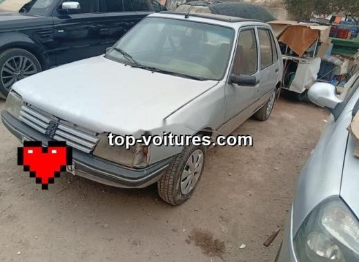 Peugeot 205
