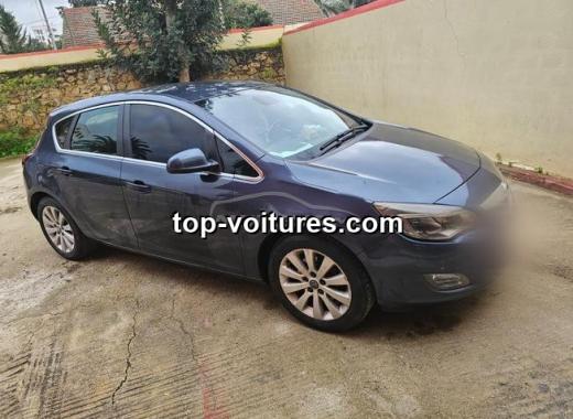 Opel Astra 2010 — photo 2