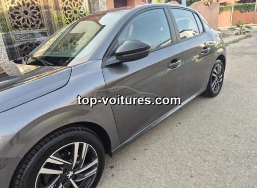Peugeot 208 2023 — photo 3