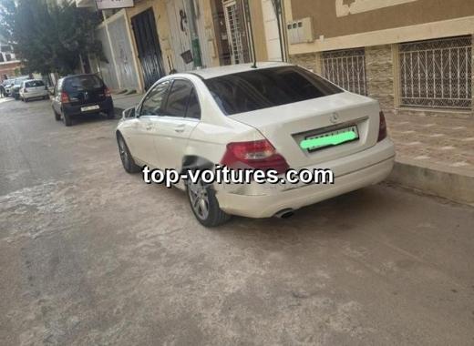 Mercedes 220 2011 — photo 2