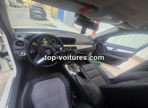 Mercedes 220 2011 — photo 6