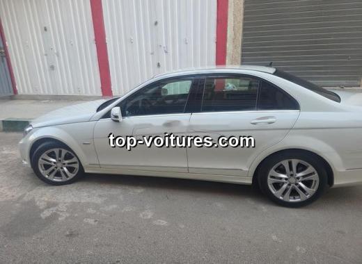 Mercedes 220 2011 — photo 7