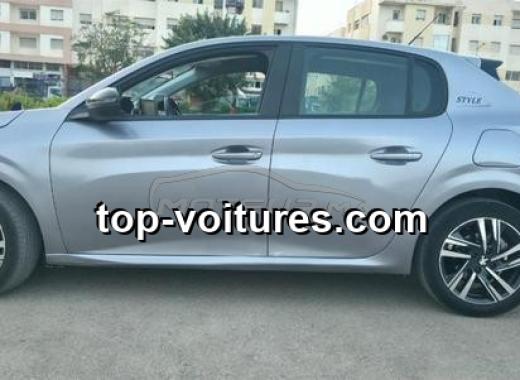 Peugeot 208 2023 — photo 8