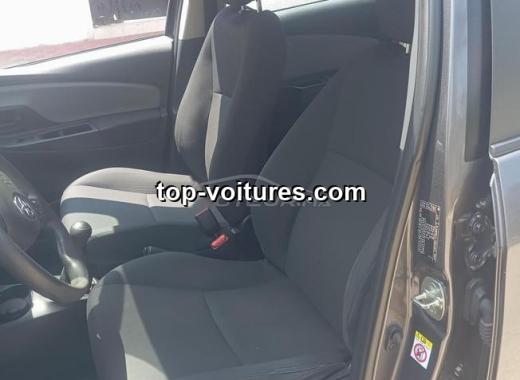 Toyota Yaris 2018 — photo 6