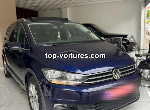 Volkswagen Touran 2018 — photo 2