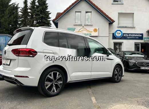 Volkswagen Touran 2023 — photo 3