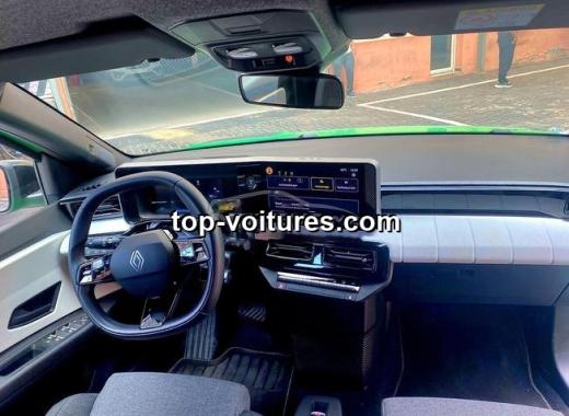 Renault 5 E-Tech 2025 — photo 5