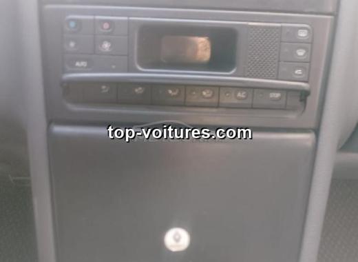 Renault Laguna 1995 — photo 7