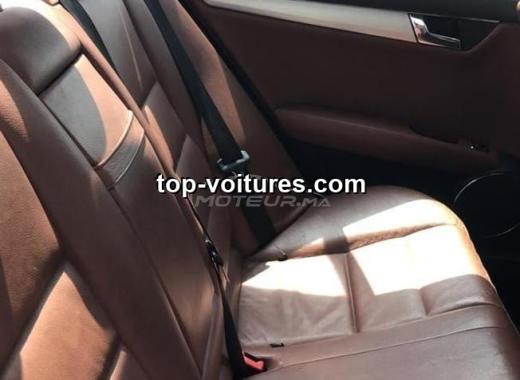 Mercedes 220 2009 — photo 3
