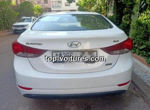 Hyundai Elantra 2016 — photo 2