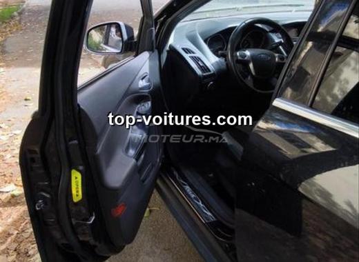 Ford Focus 2012 — photo 2