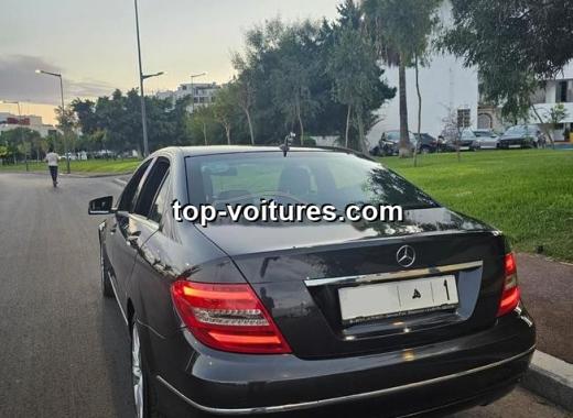 Mercedes 220 2012 — photo 3
