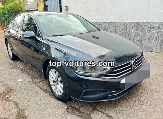 Volkswagen Passat 2022 — photo 3