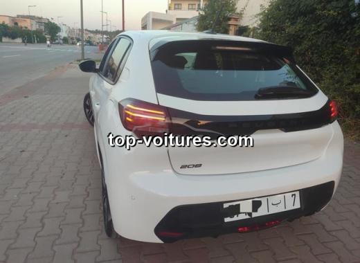 Peugeot 208 2024 — photo 4