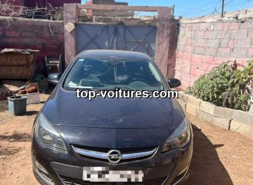 Opel Astra 2014 — photo 2