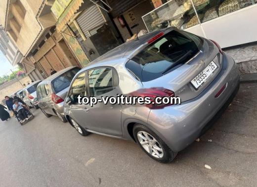 Peugeot 208 2018 — photo 3