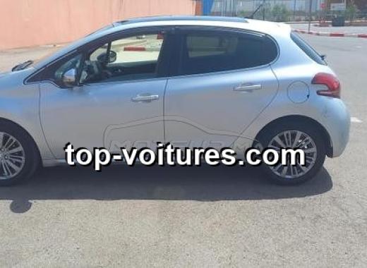 Peugeot 208 2018 — photo 4