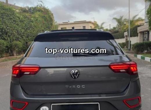 Volkswagen T-Roc 2023 — photo 2