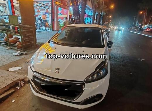 Peugeot 208 2017 — photo 4